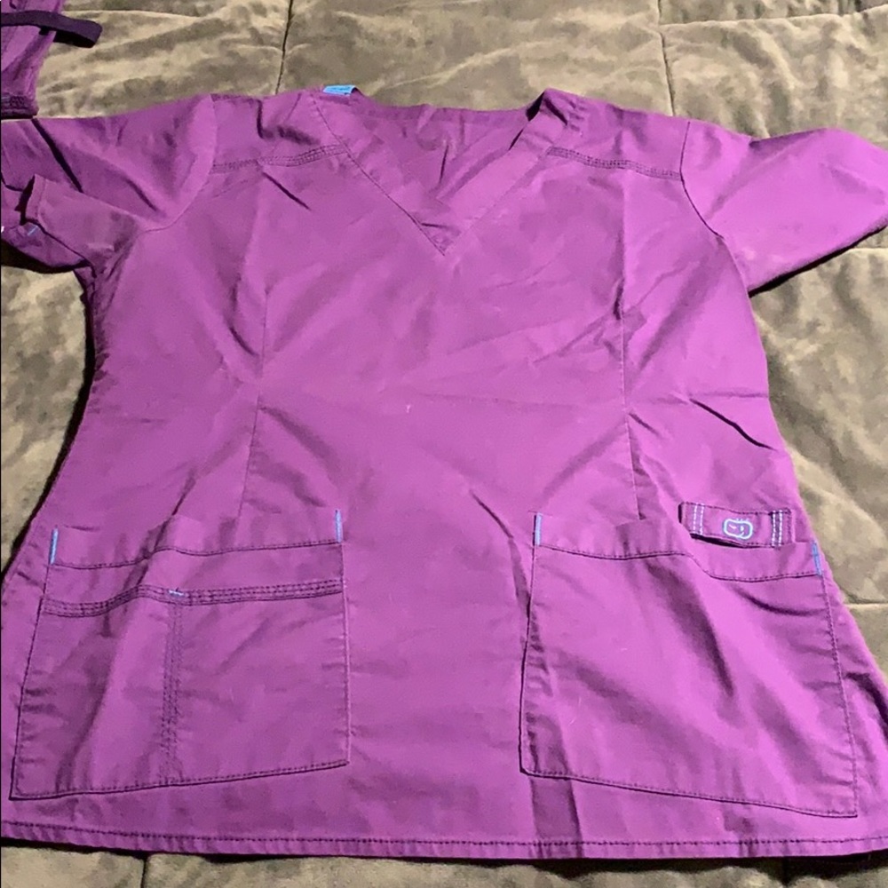 Wonderwink scrub top